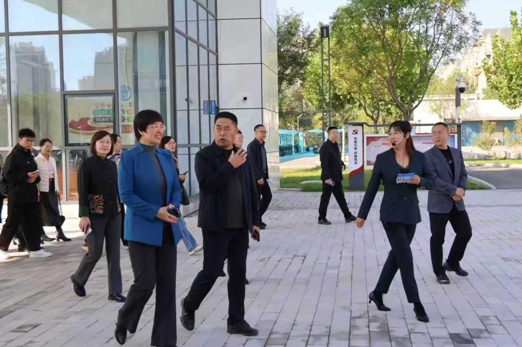 院长曹荣一行赴丰南区开展科技赋能基础教育专题调研
