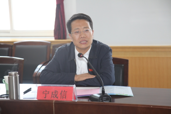 省委宣传部宁成信处长一行莅临beat365官网指导