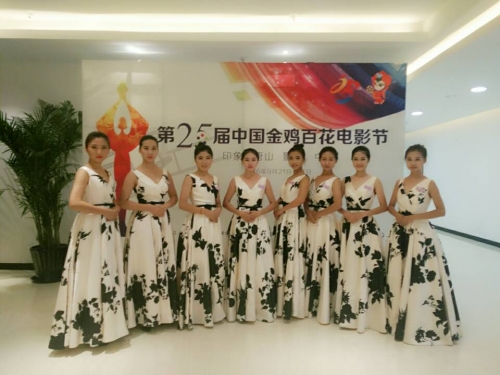 beat365官网礼仪志愿者为第25届金鸡百花电影节增光添彩
