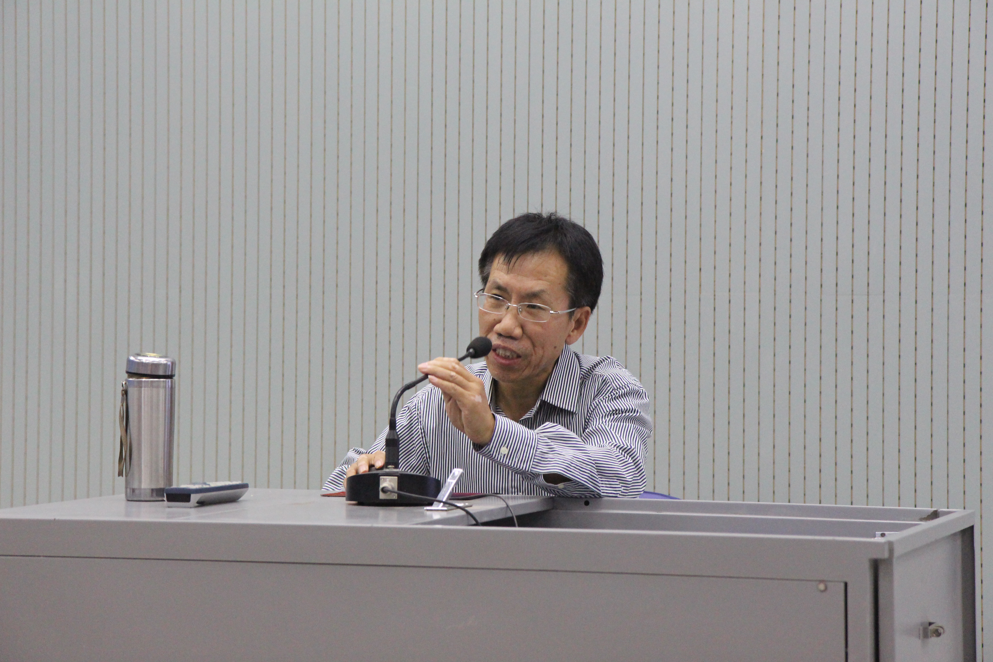 国家行政学院史朝教授在beat365官网举办“城市文化论坛”学术讲座