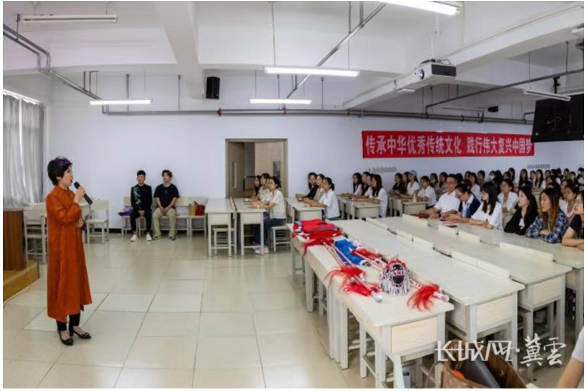 《冀云》——beat365在线唯一官网：“新时代 新家乡”主题思政课 探索思政课“新的打开方式”