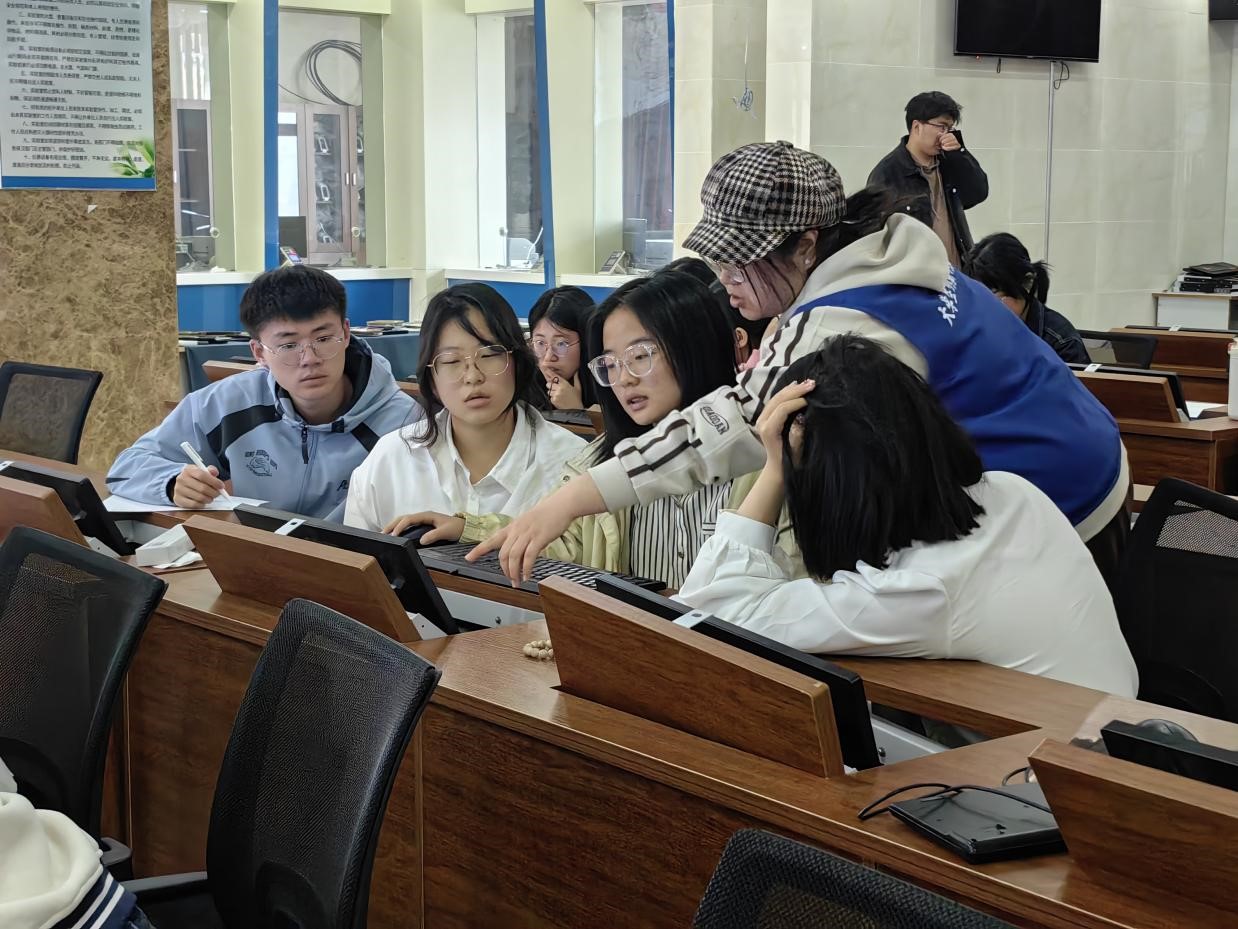 第十二届“学创杯”beat365在线唯一官网校赛决赛圆满落幕