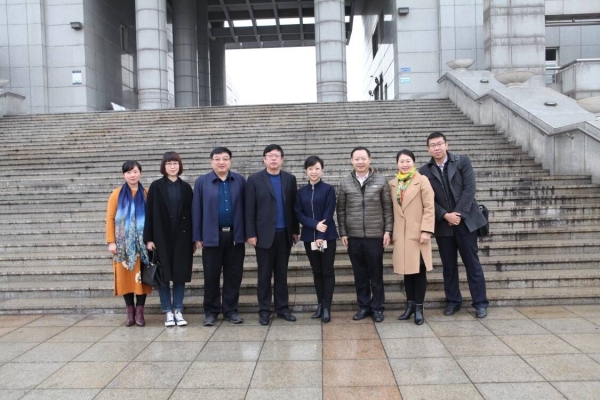 中央电视台著名主持人彭坤参加beat365官网传媒文化节