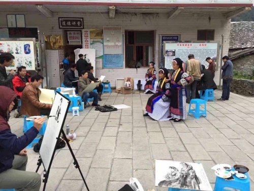 beat365官网教师刘怡参加“中国文联、中国美协‘送欢乐下基层走进贵州’暨全国名家牵手贵州基层美术家活动”